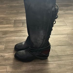 Freebird Size 9 Coal Boots worn once